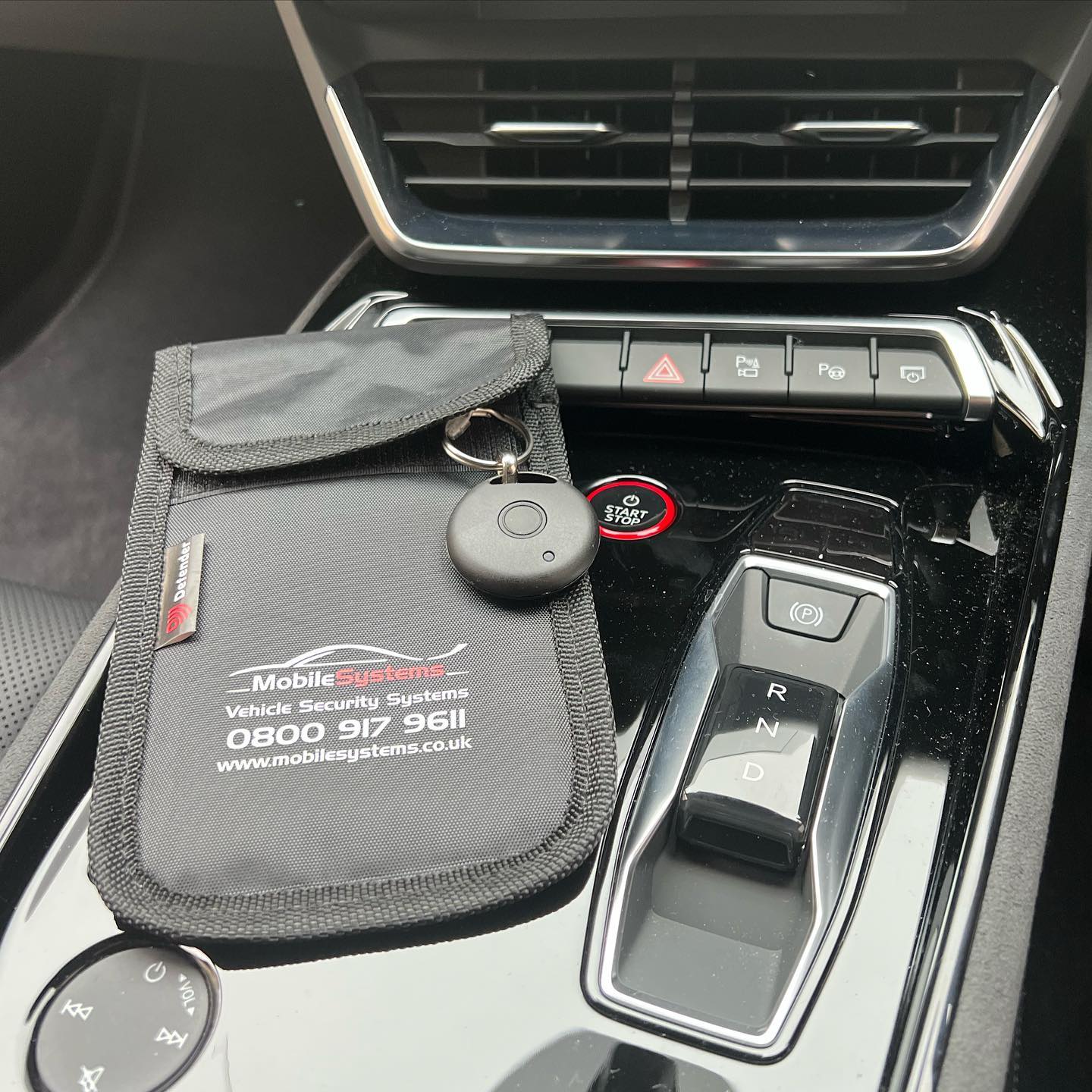 Audi RS Tracking System Dashboard of an Audi RS with a tracking system